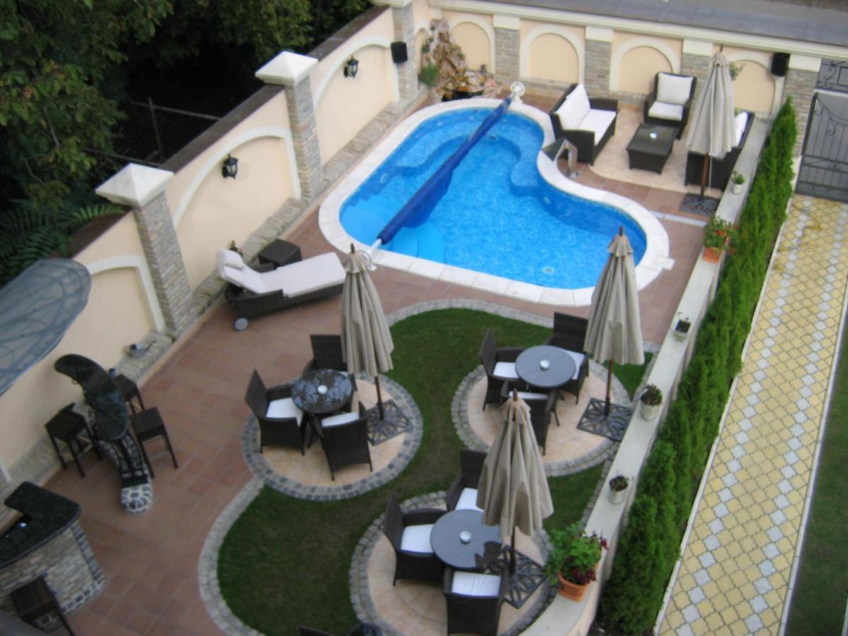 Hotel Vila Lago Palić Exteriör bild