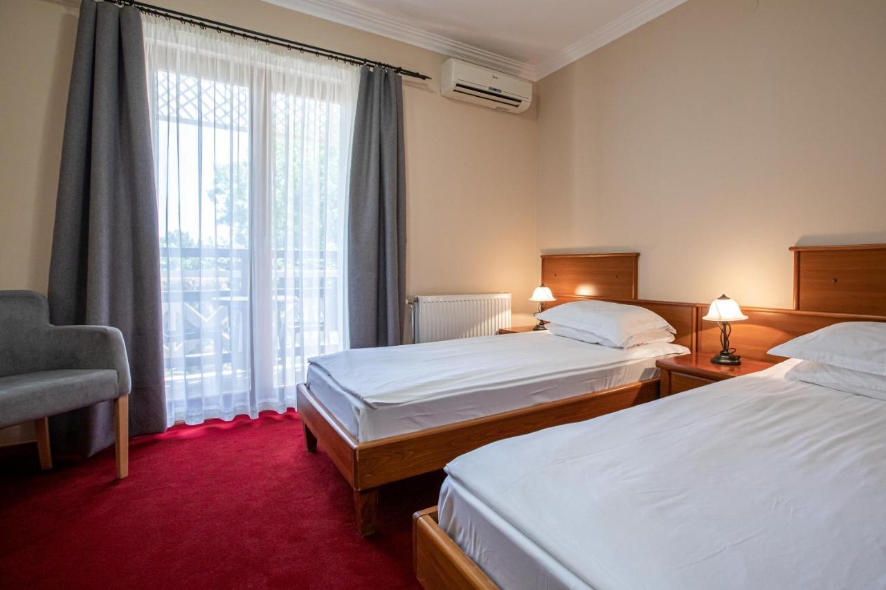 Hotel Vila Lago Palić Exteriör bild